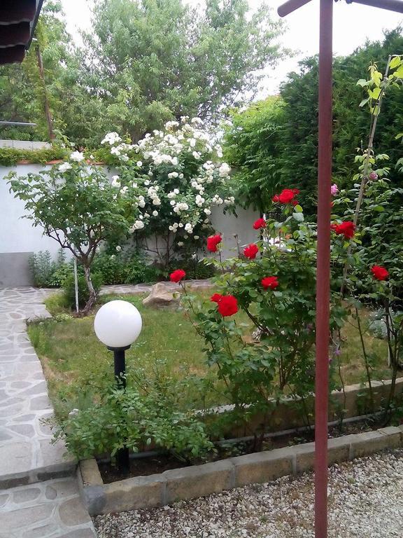 Guest House By The Captain Varna Ngoại thất bức ảnh